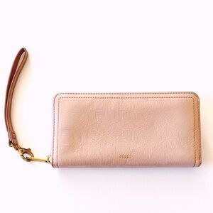 Fossil Logan RFID Zip Around Wallet Dusty Rose Wristlet Strap Blush Pink Leather